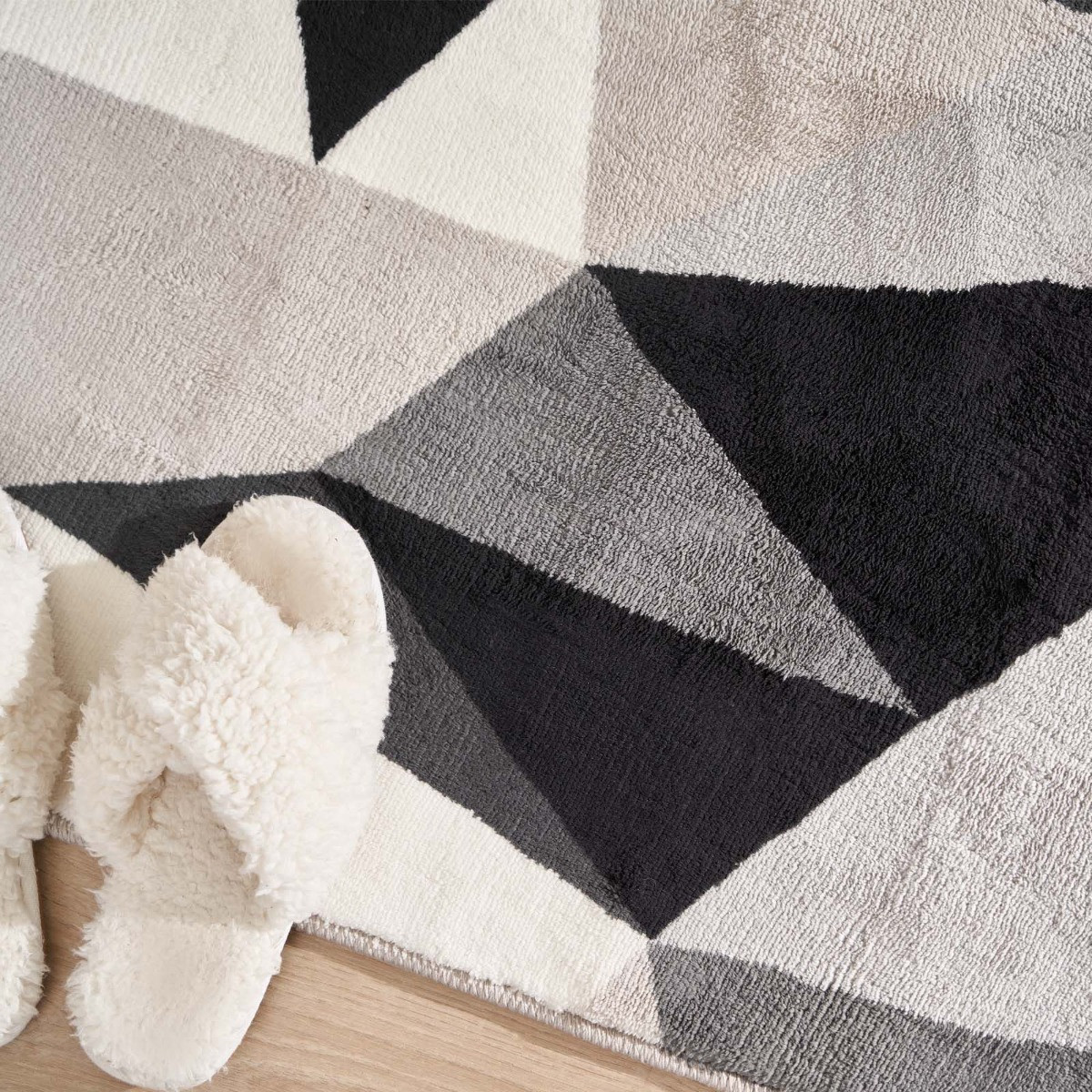 Dreamscene Shapes Geometric Rug, Grey - 80 x 150cm>