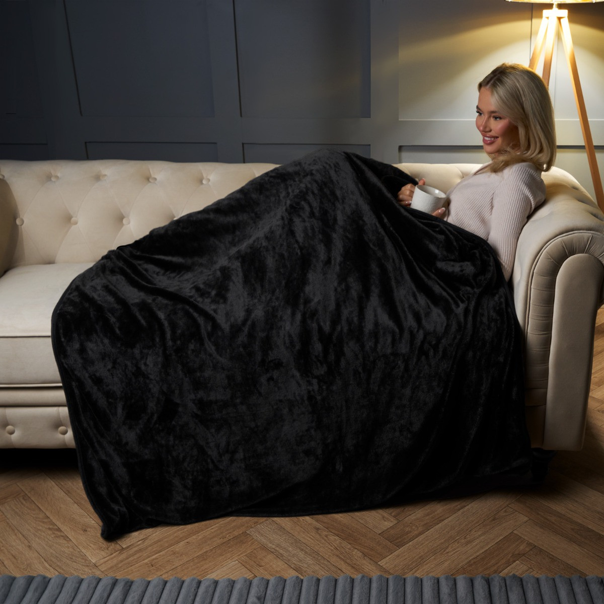 OHS Electric Heated Fleece Over Blanket - Black >