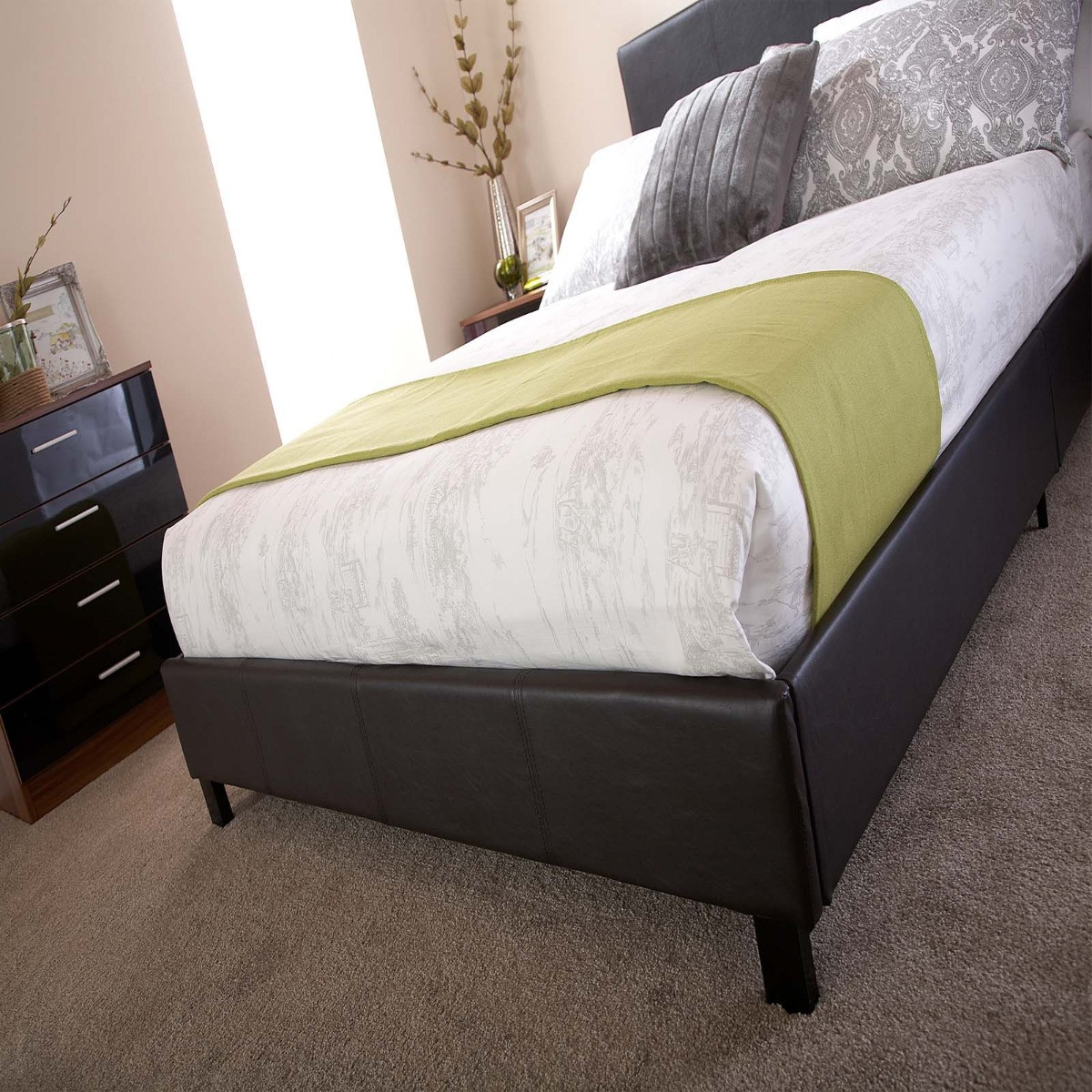 Faux Leather Bed in a Box, 4ft Small Double - Black>