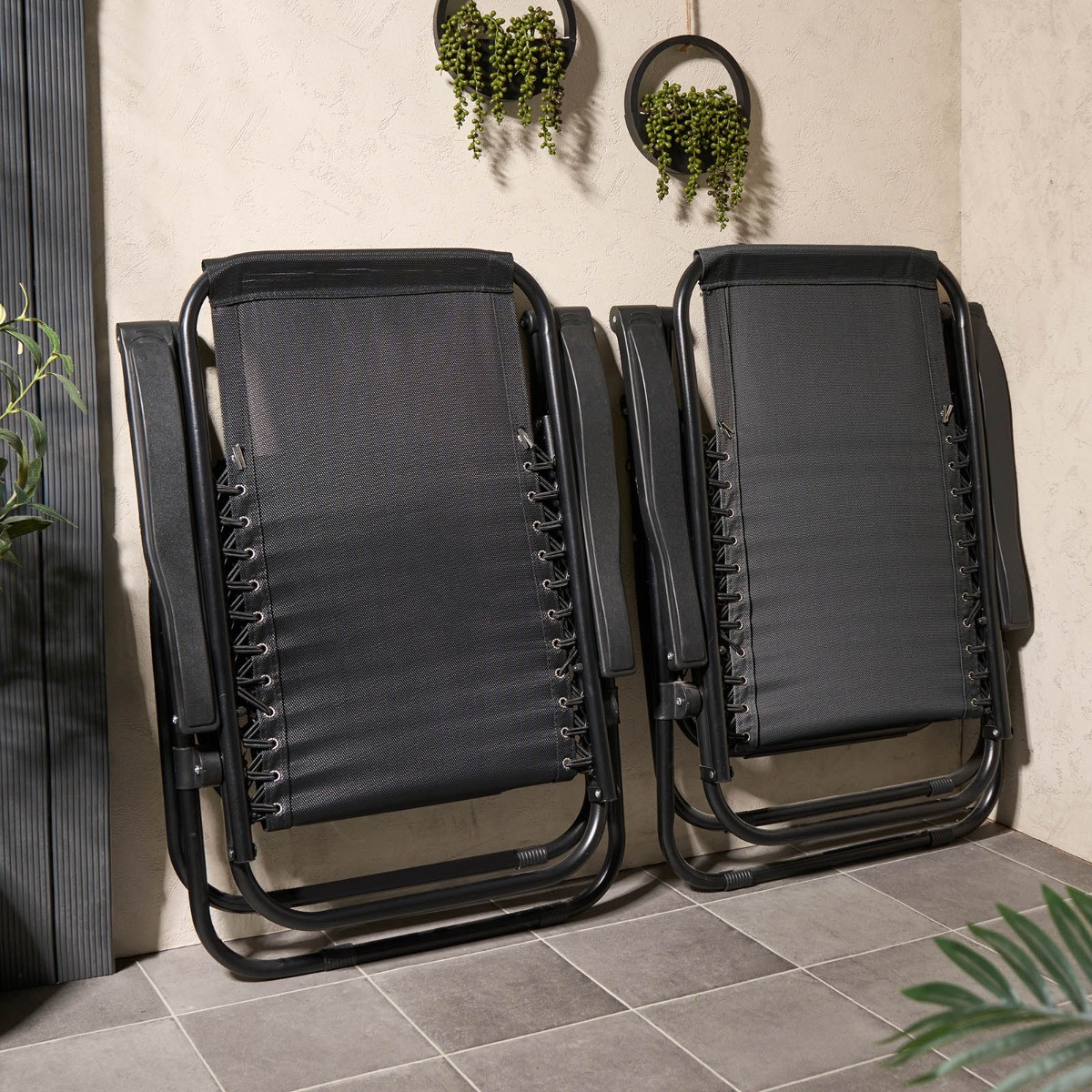 OHS 2 Pack Zero Gravity Sun Lounging Garden Chairs - Black >