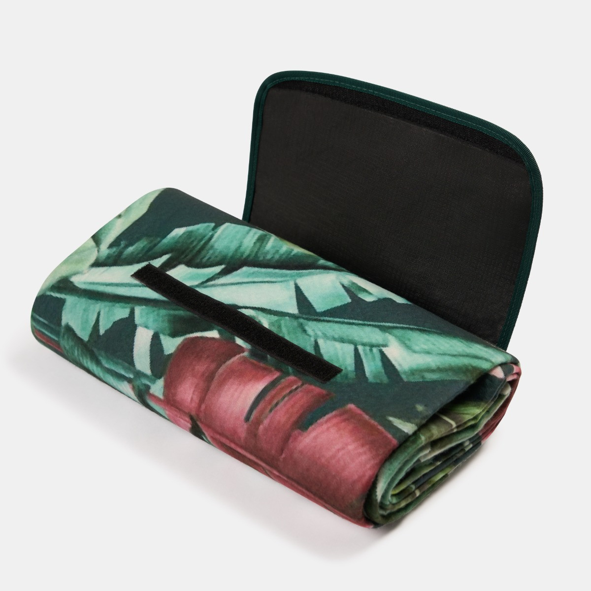 OHS Tropical Print Picnic Blanket - Green>