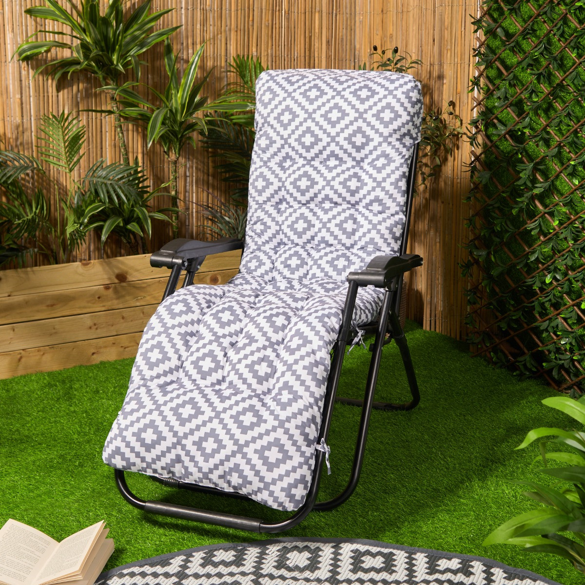 OHS Gravity Chair Geometric Cushion - Grey  >