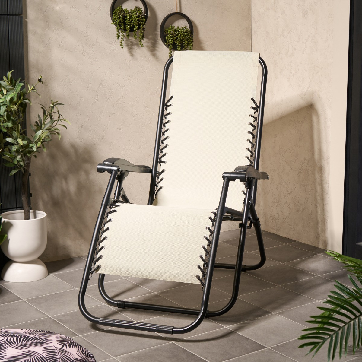 OHS 2 Pack Zero Gravity Sun Lounging Garden Chairs - Cream >