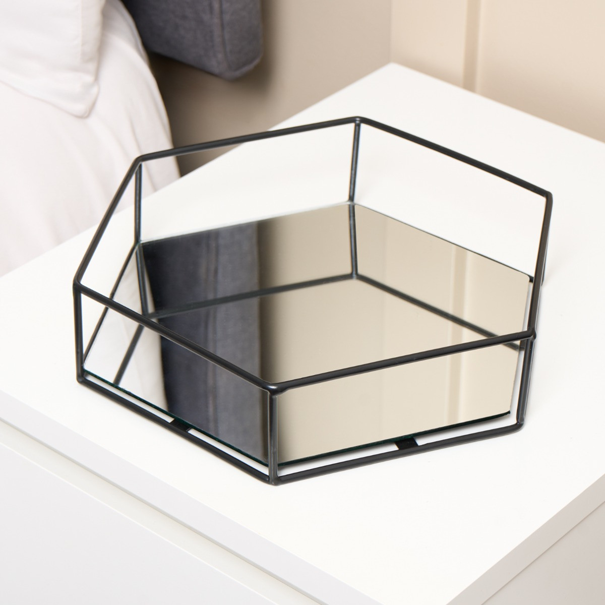 OHS Hexagon Metal Mirrored Tray - Black>