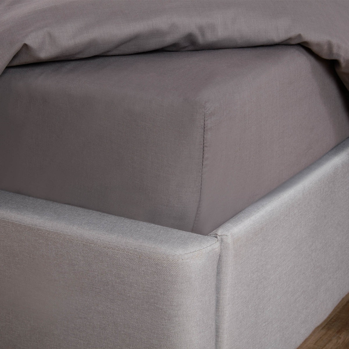 Highams Easy Care Polycotton Deep Fitted Sheet, Silver - Double>