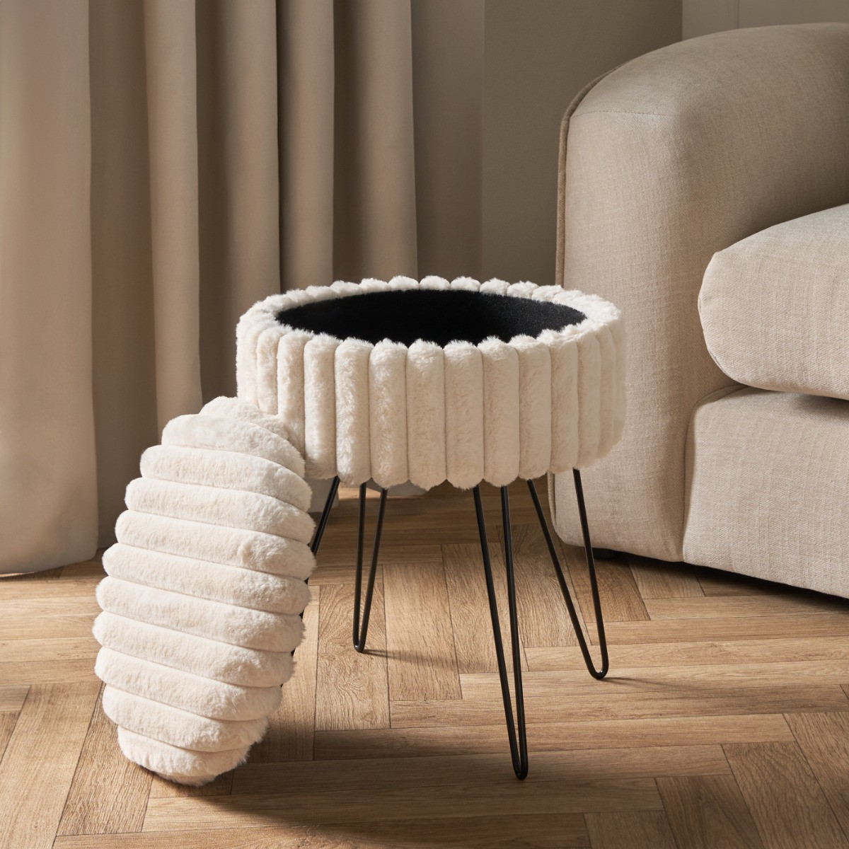 OHS Faux Fur Ribbed Storage Hairpin Stool - Cream >