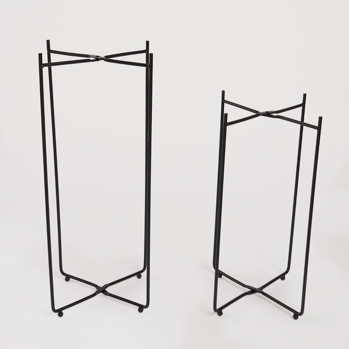 OHS Set of 2 Metal Side Tables - Black >