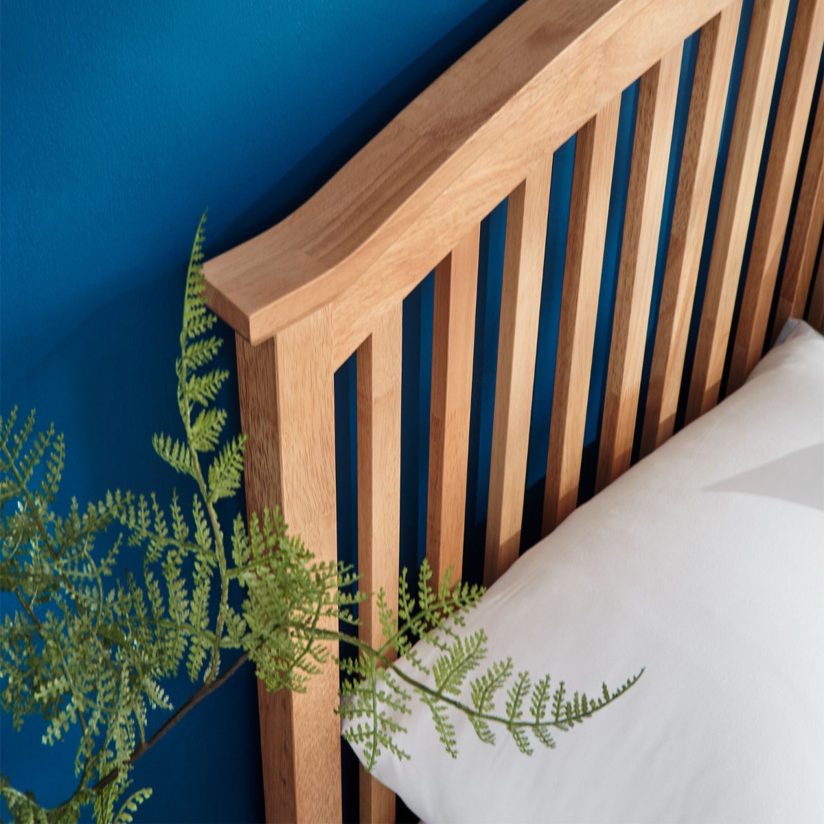 Madrid Wooden Ottoman Storage Bed, 5ft King - Oak>