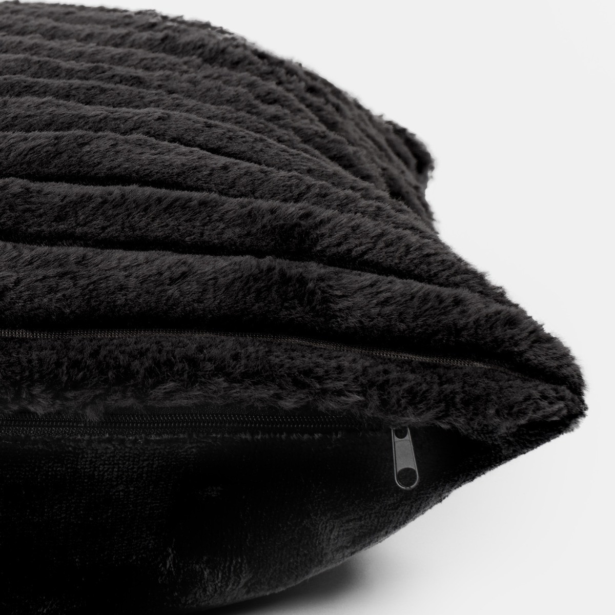 Black fur cushion covers hotsell