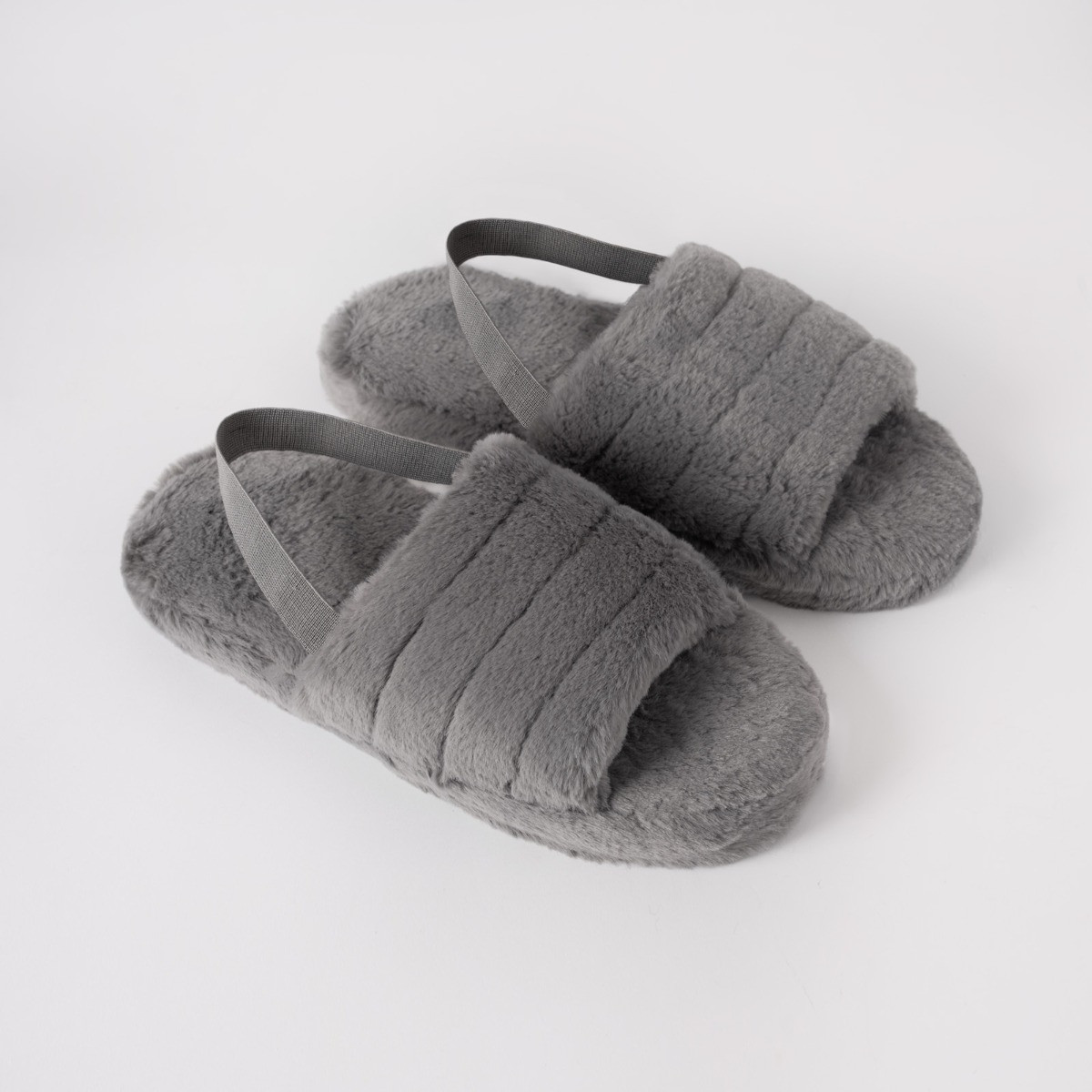 Slippers with a back strap hot sale