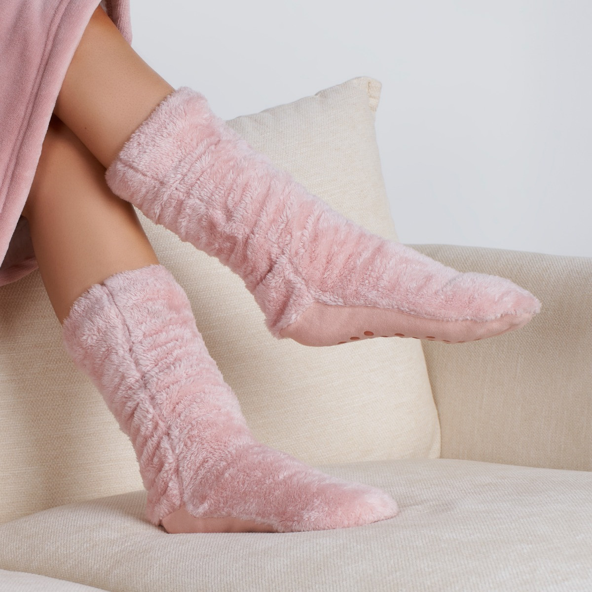 OHS Teddy Sherpa Reverse Slipper Socks - Blush>