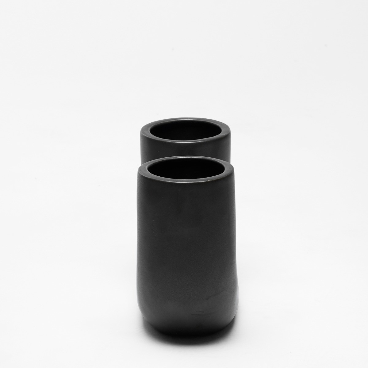 OHS U Shaped Abstract Vase - Black>