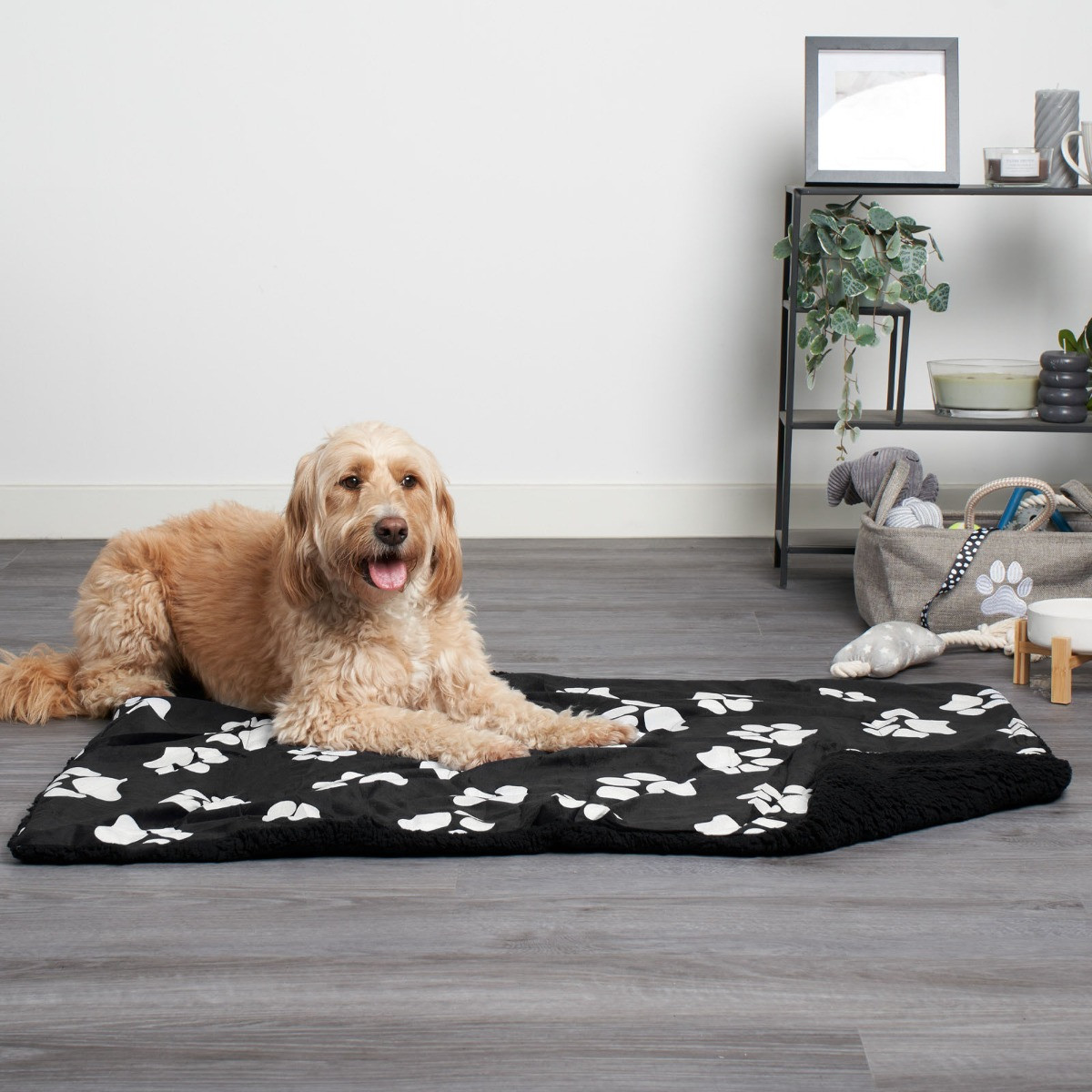 OHS Paw Print Soft Sherpa Reverse Quilted Pet Blanket - Black>