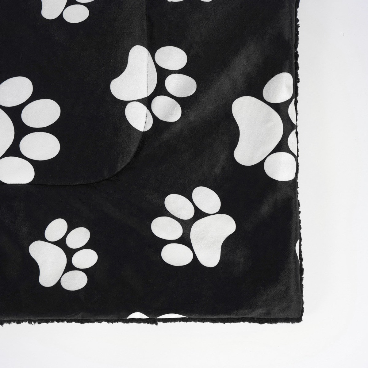 OHS Paw Print Soft Sherpa Reverse Quilted Pet Blanket - Black>