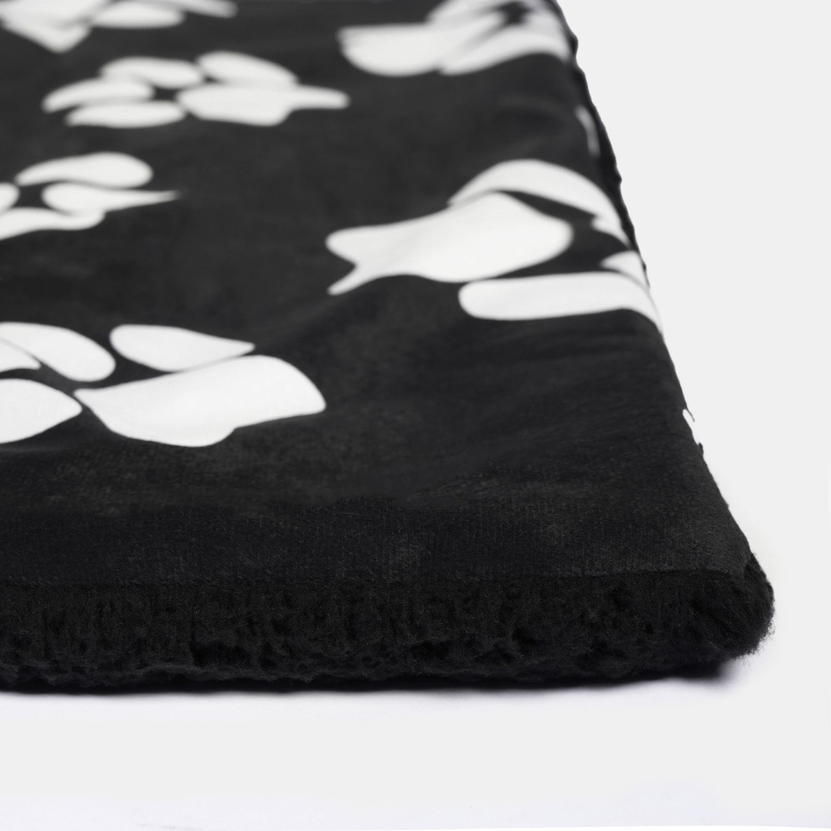 OHS Paw Print Soft Sherpa Reverse Quilted Pet Blanket - Black>