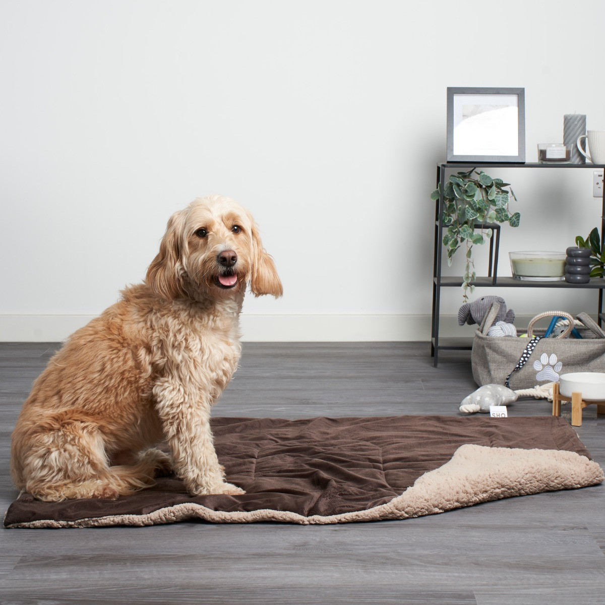 Brentfords Sherpa Soft Quilted Pet Blanket - Brown>