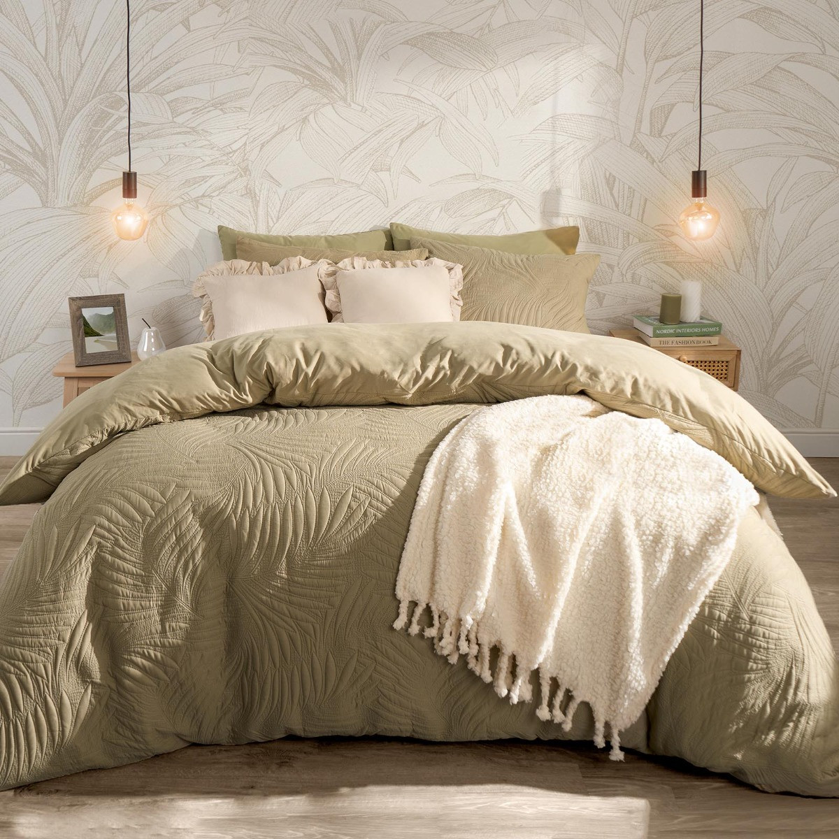 OHS Palms Pinsonic Leaf Duvet Set - Sage