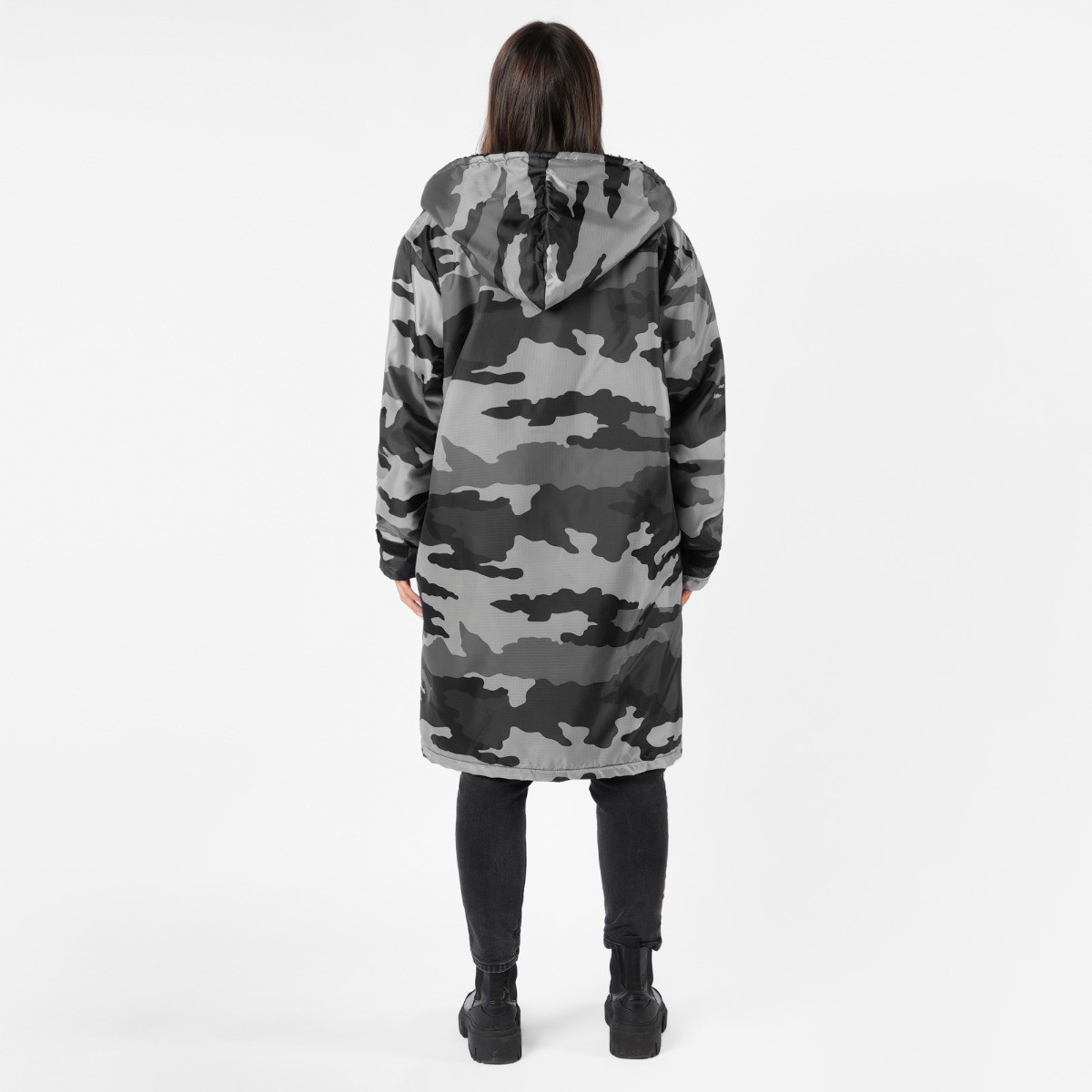 OHS Water Resistant Camo Print Full Zip Changing Robe, Charcoal - M/L>