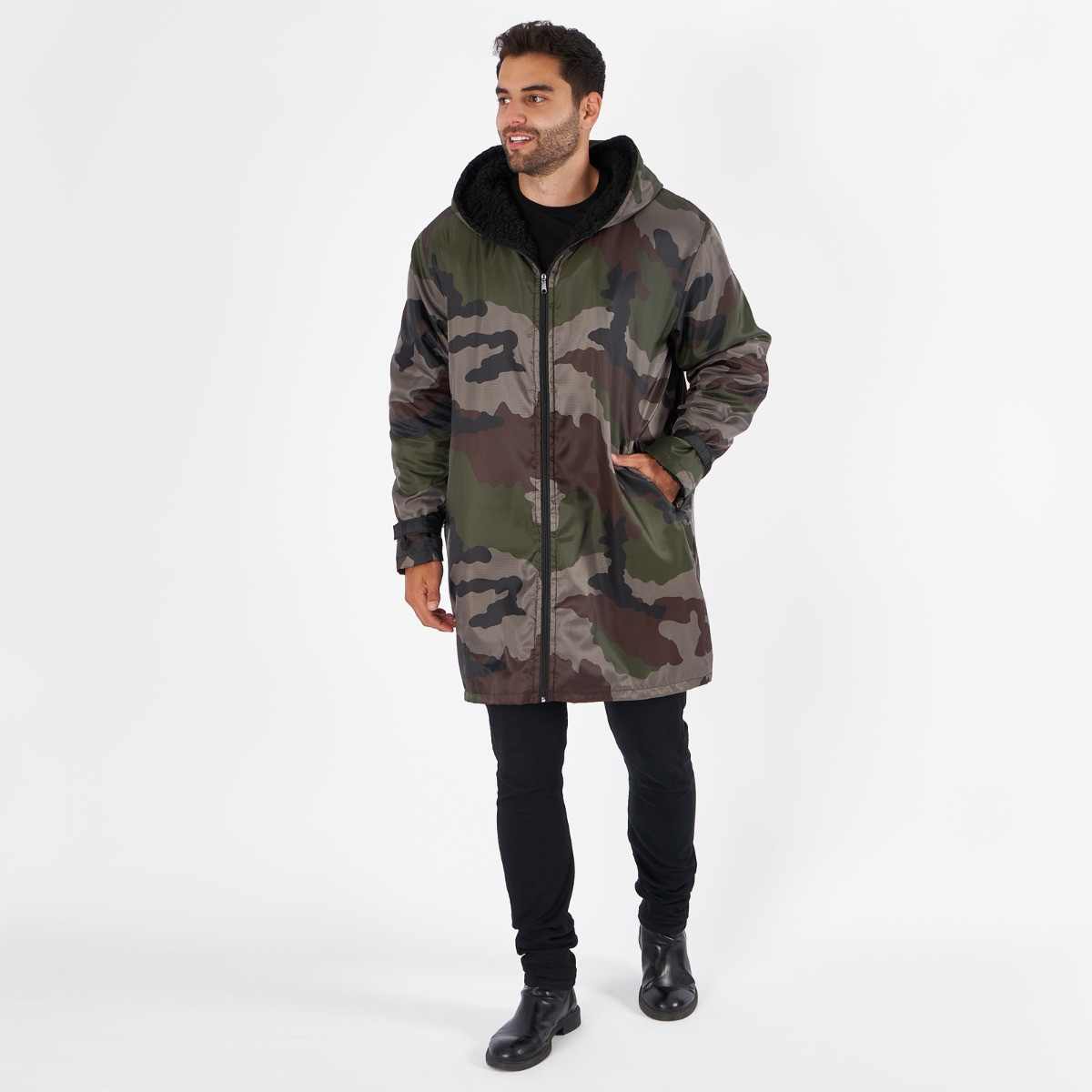 OHS Water Resistant Full Zip Changing Robe, Camo Khaki - S/M>