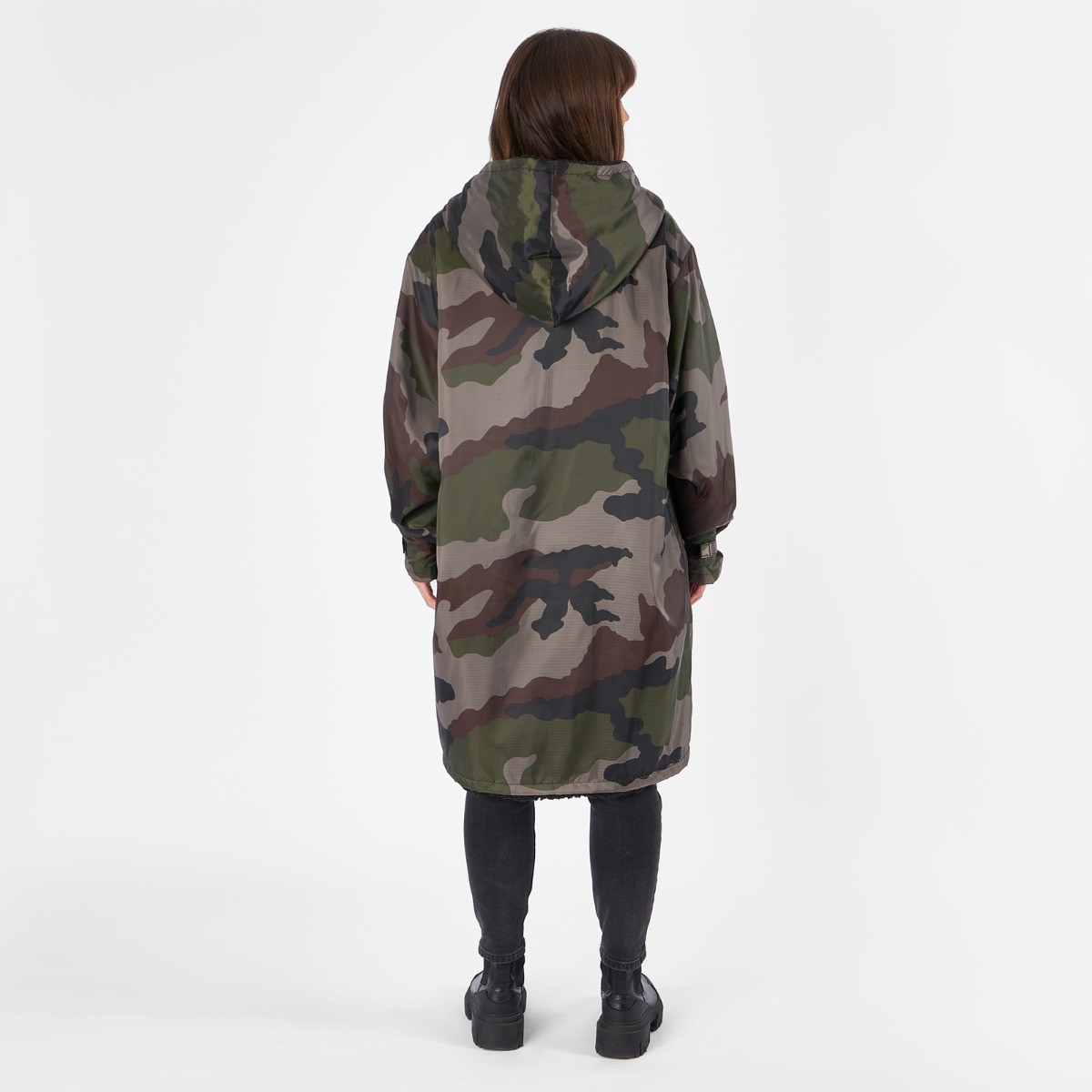 OHS Water Resistant Full Zip Changing Robe, Camo Khaki - S/M>