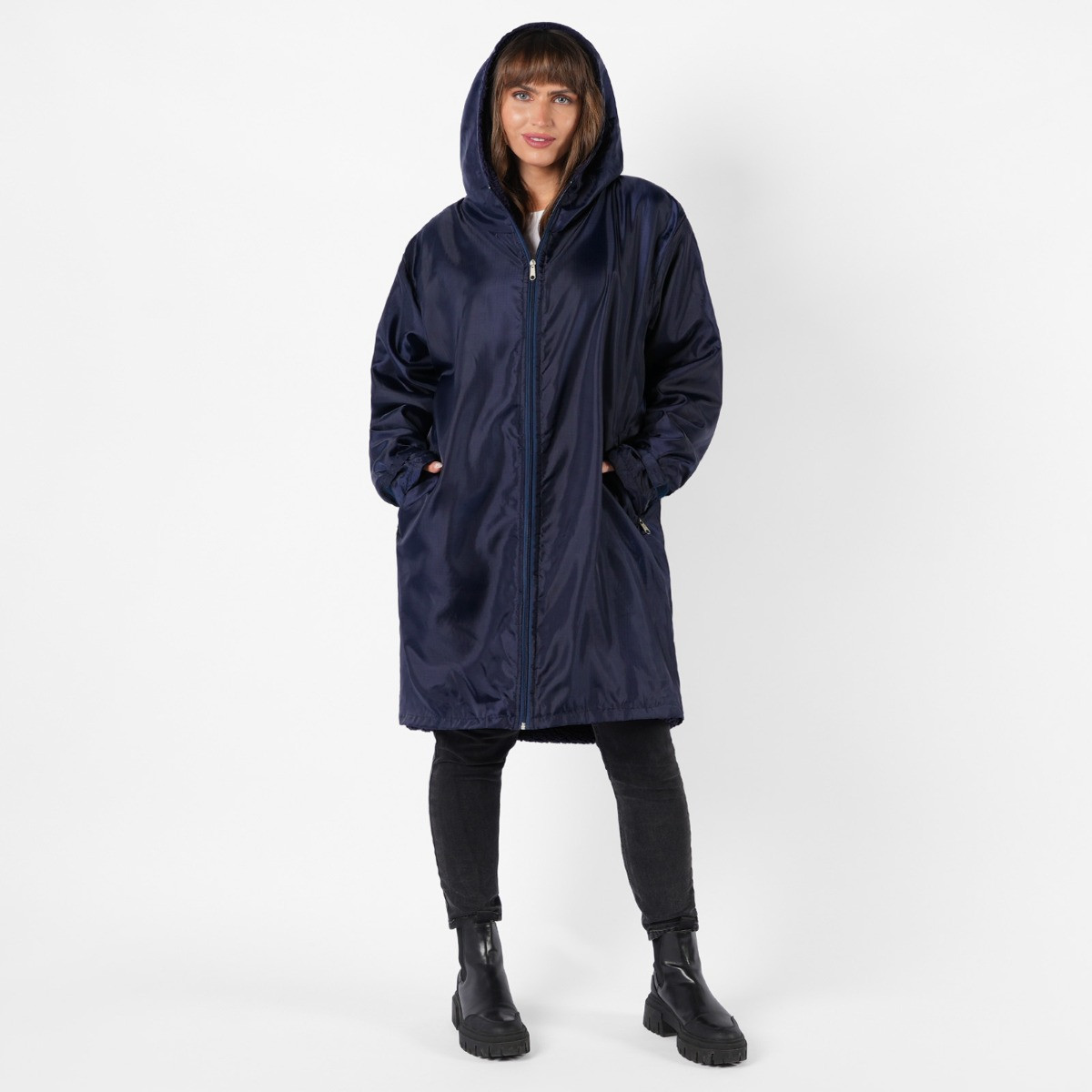 OHS Water Resistant Full Zip Changing Robe, Navy - S/M>