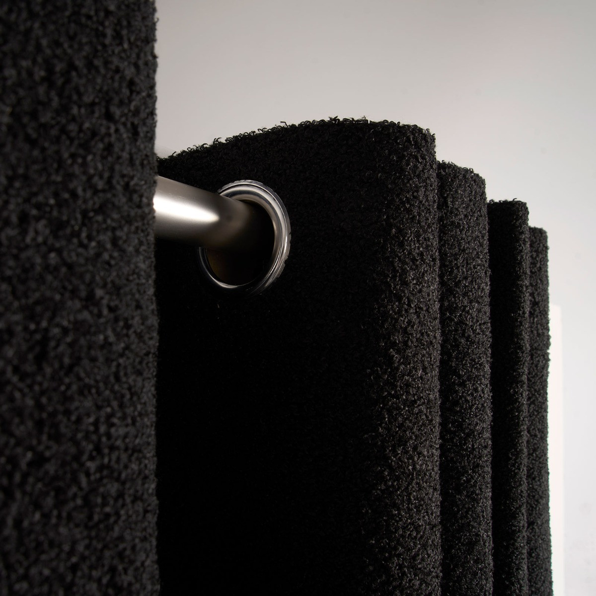 OHS Bouclé Eyelet Curtains - Black>