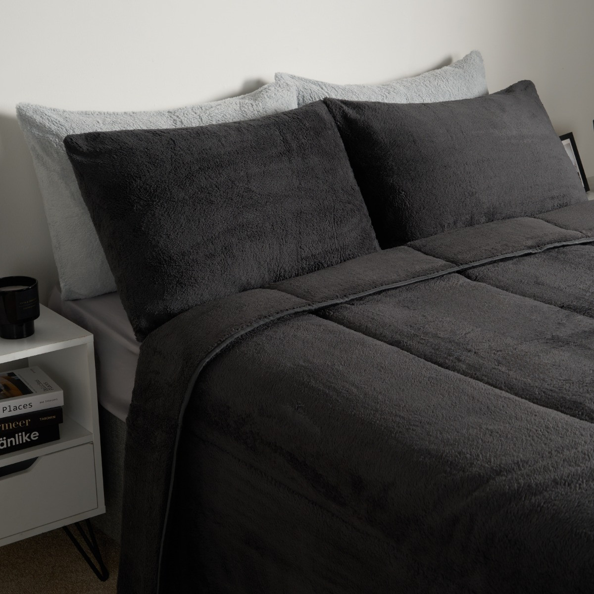 OHS Teddy Coverless 10.5 Duvet & Pillowcase - Charcoal>