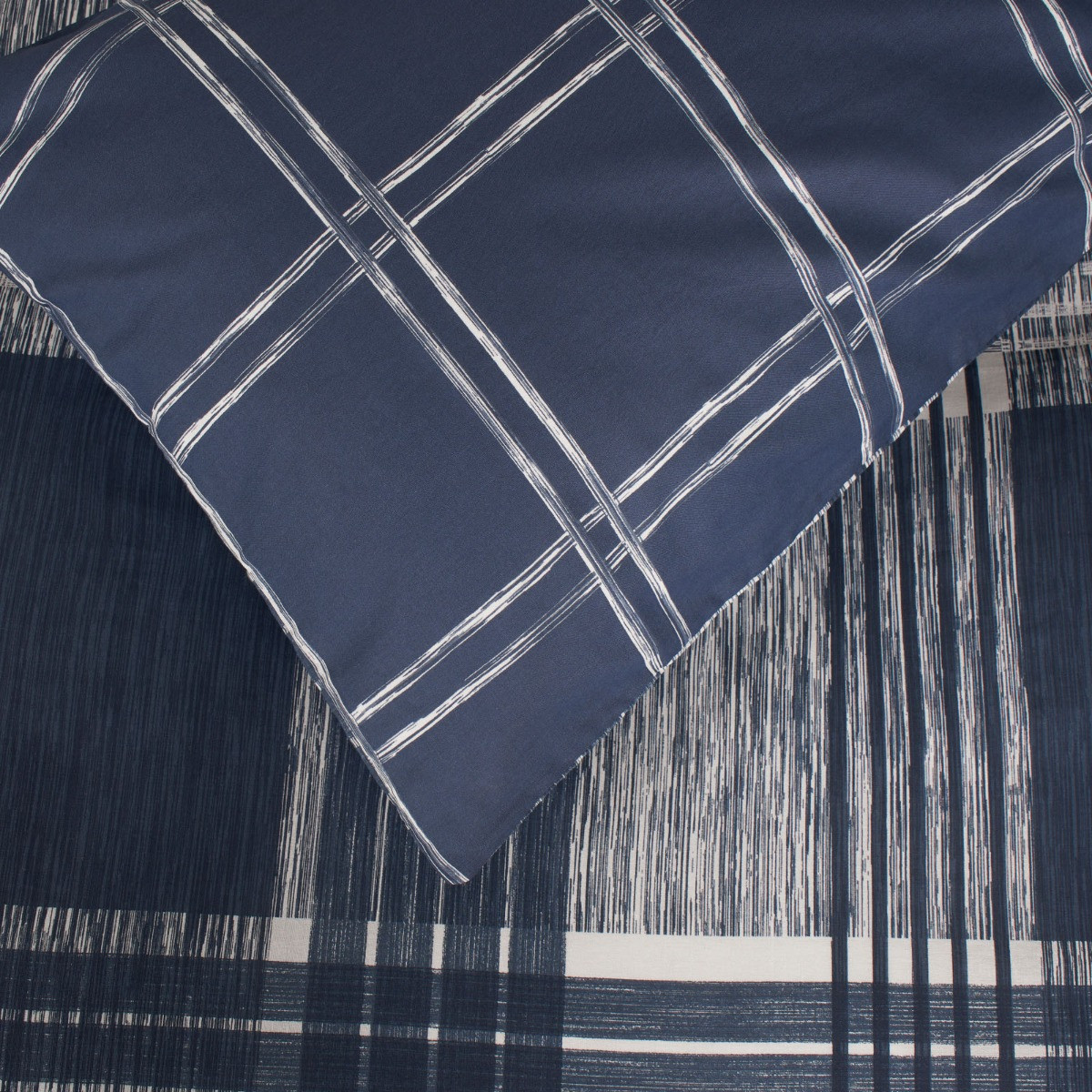 Dreamscene Autumnal Check Print Duvet Set - Navy>