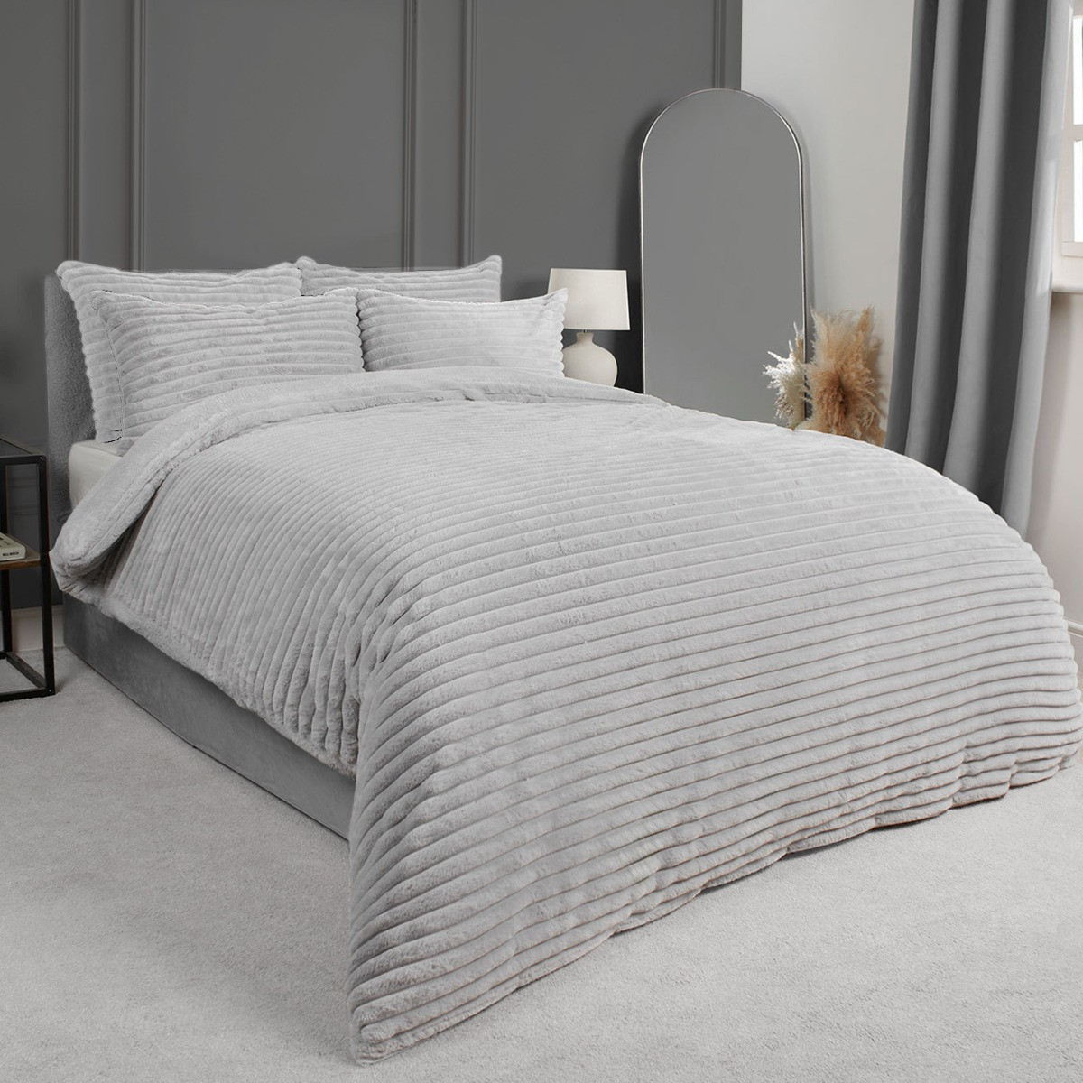 OHS Ribbed Faux Fur Duvet Set, Silver - Double>