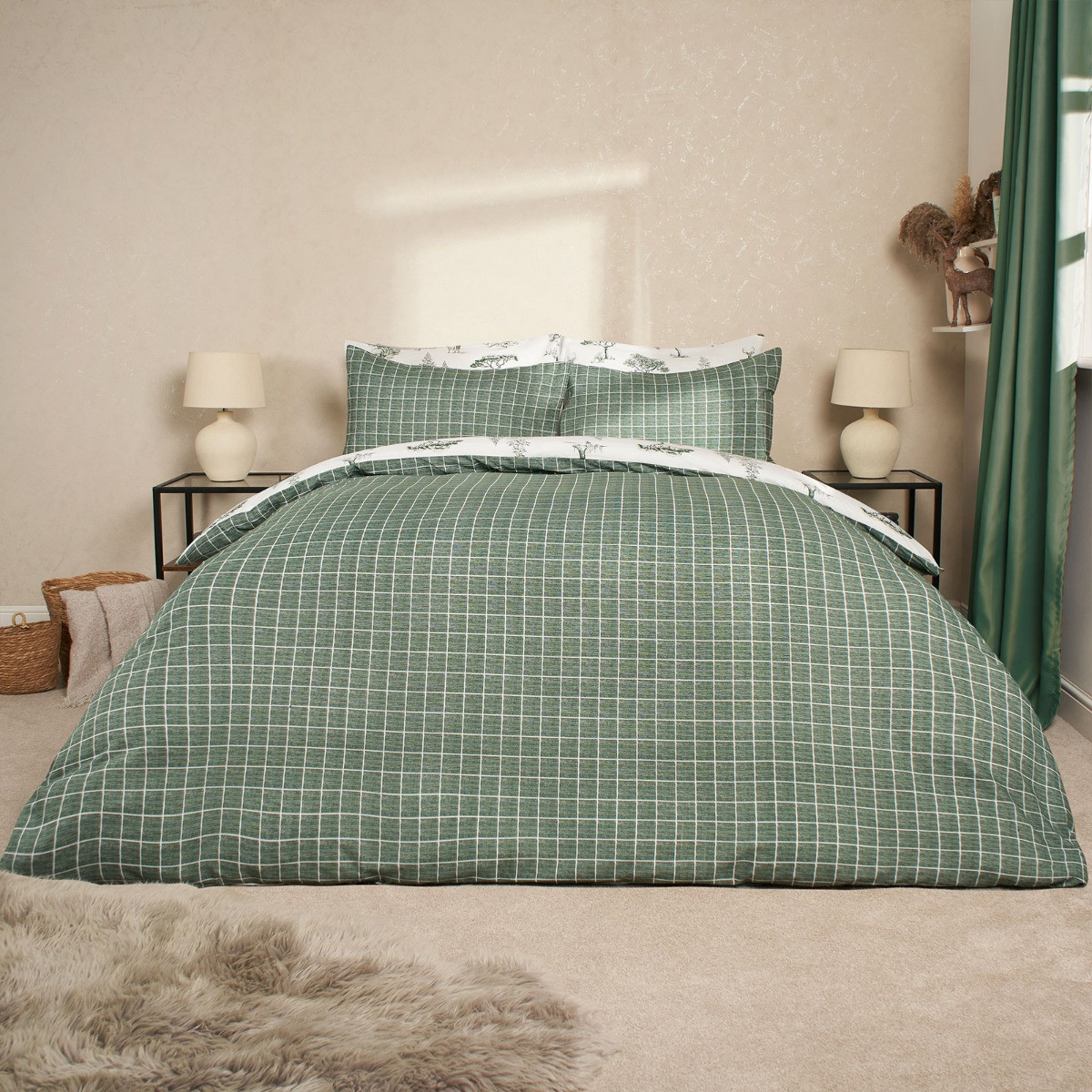 Dreamscene Winter Stag Duvet Set - Forest Green/White>