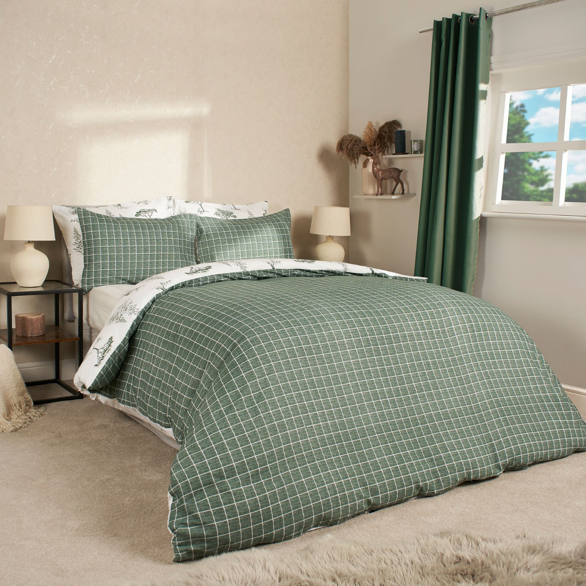 Dreamscene Winter Stag Duvet Set - Forest Green/White>