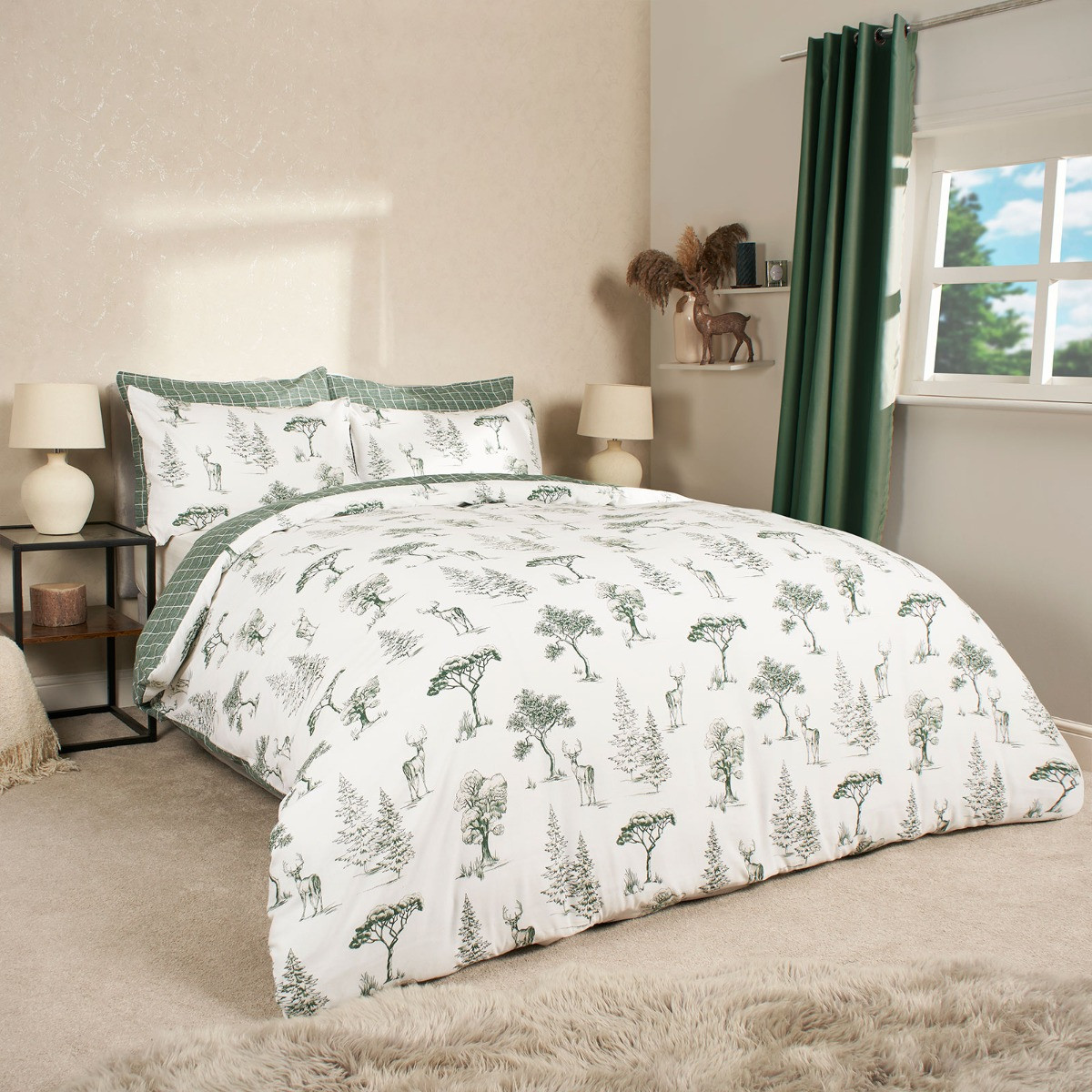 Dreamscene Winter Stag Duvet Set - Forest Green/White>