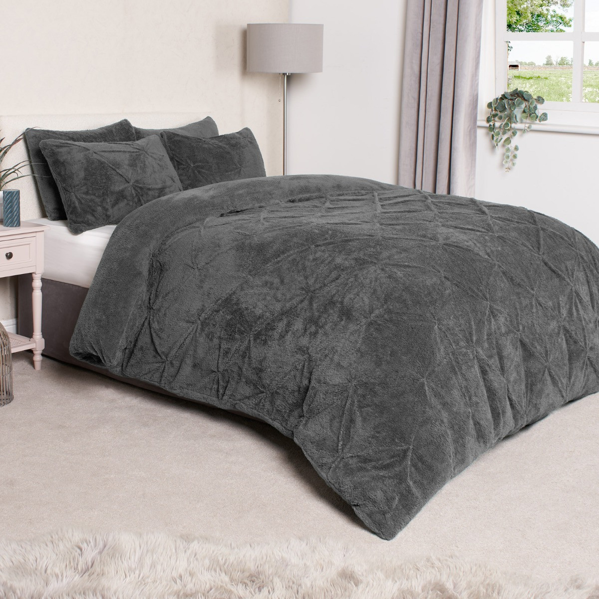 OHS Teddy Pintuck Duvet Set - Charcoal>