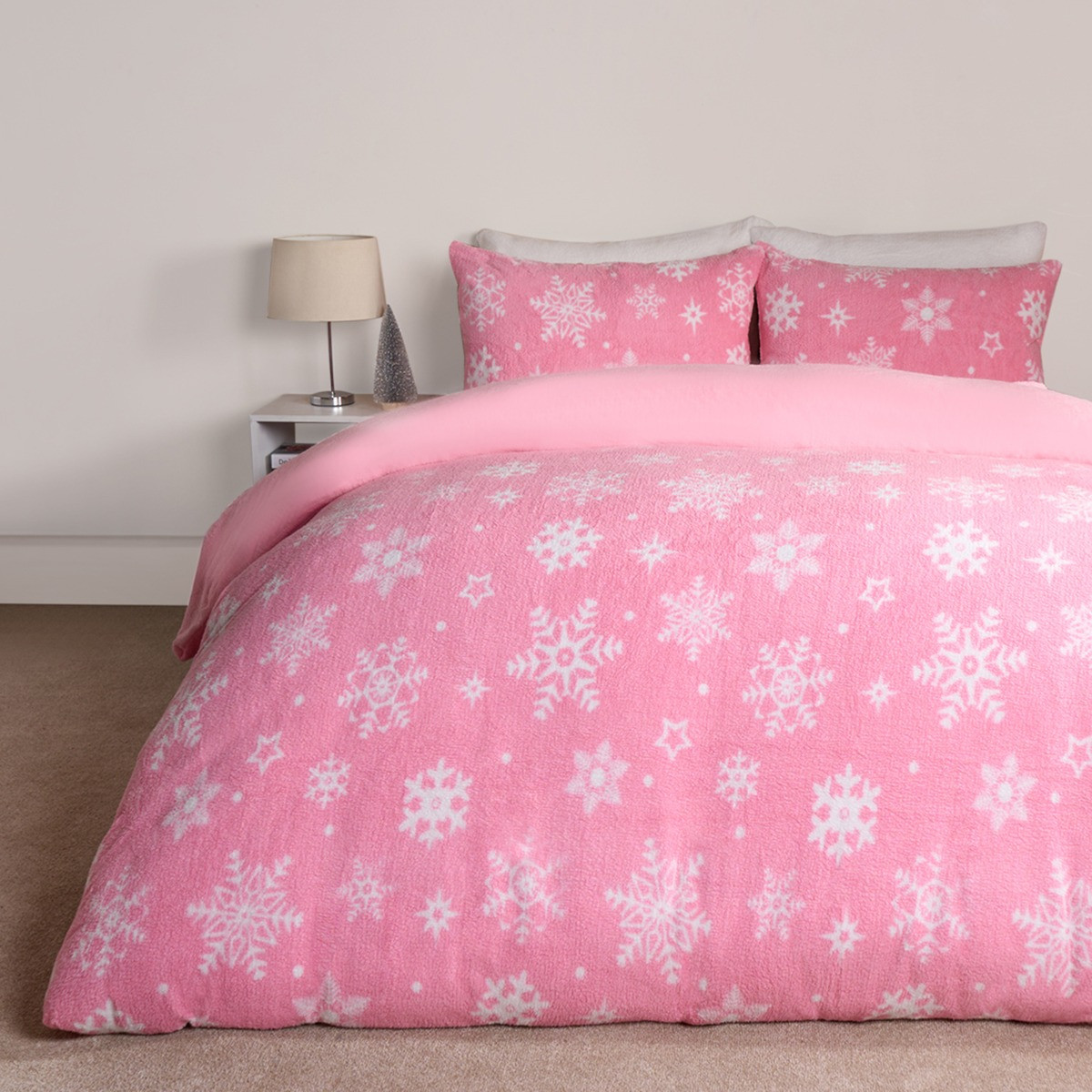 OHS Snowflake Teddy Duvet Set - Blush>