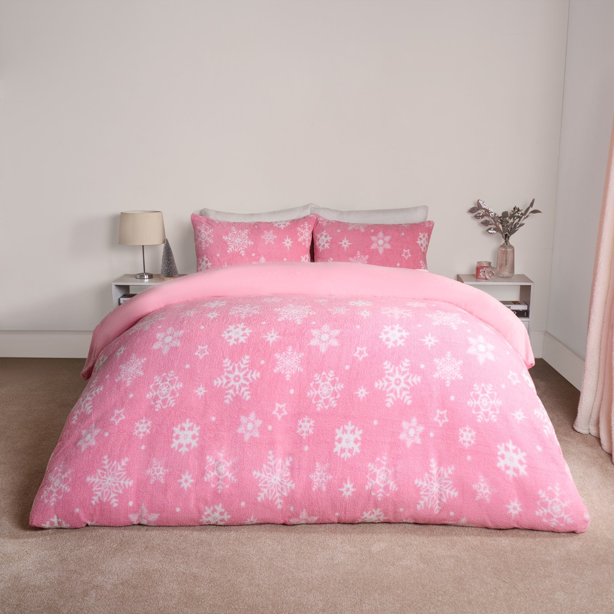 OHS Snowflake Teddy Duvet Set, Blush - Double>