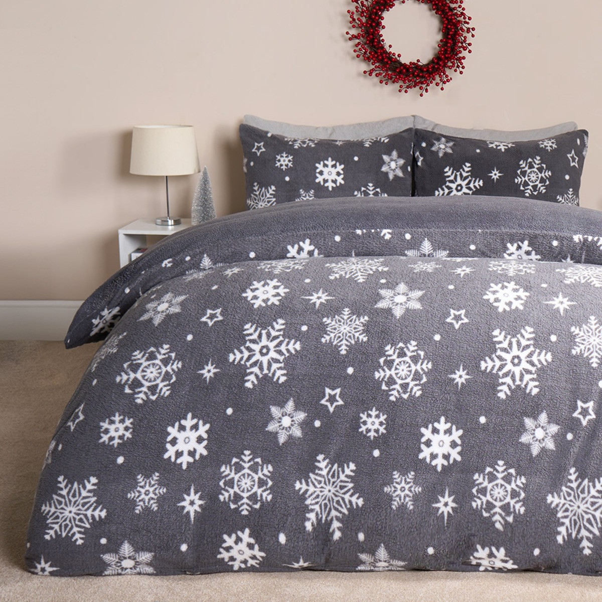 OHS Snowflake Teddy Duvet Set - Grey>