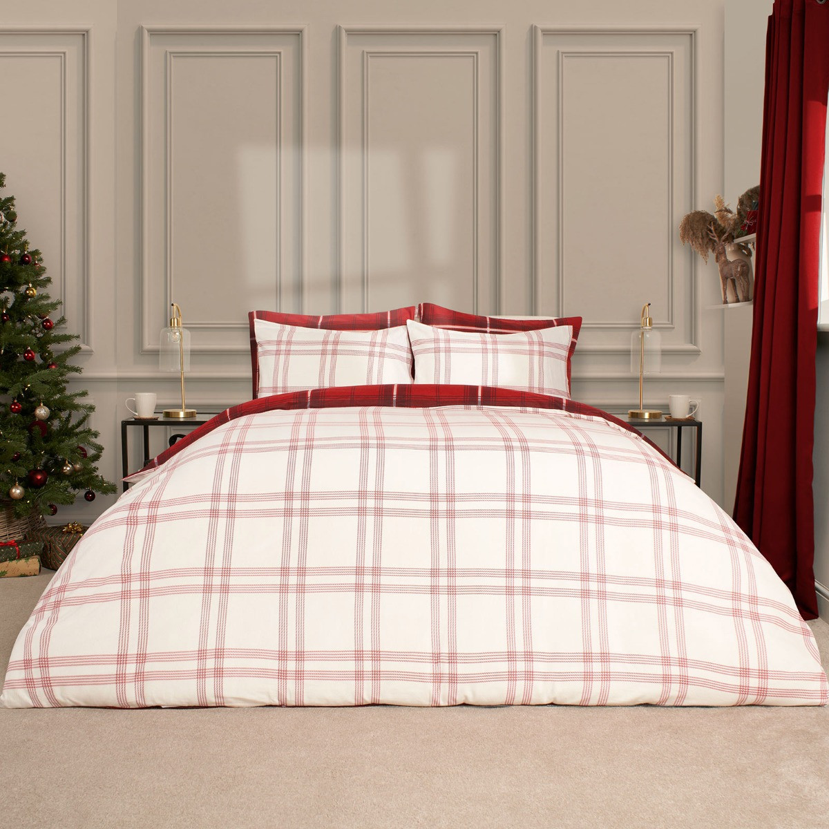 OHS Christmas Check Reversible Duvet Set - Red / White>