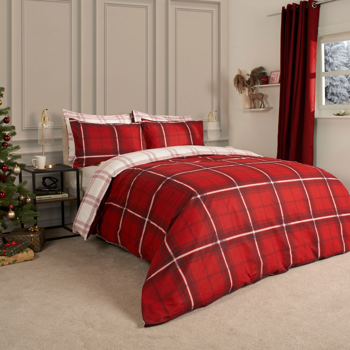 OHS Christmas Check Reversible Duvet Set - Red / White>