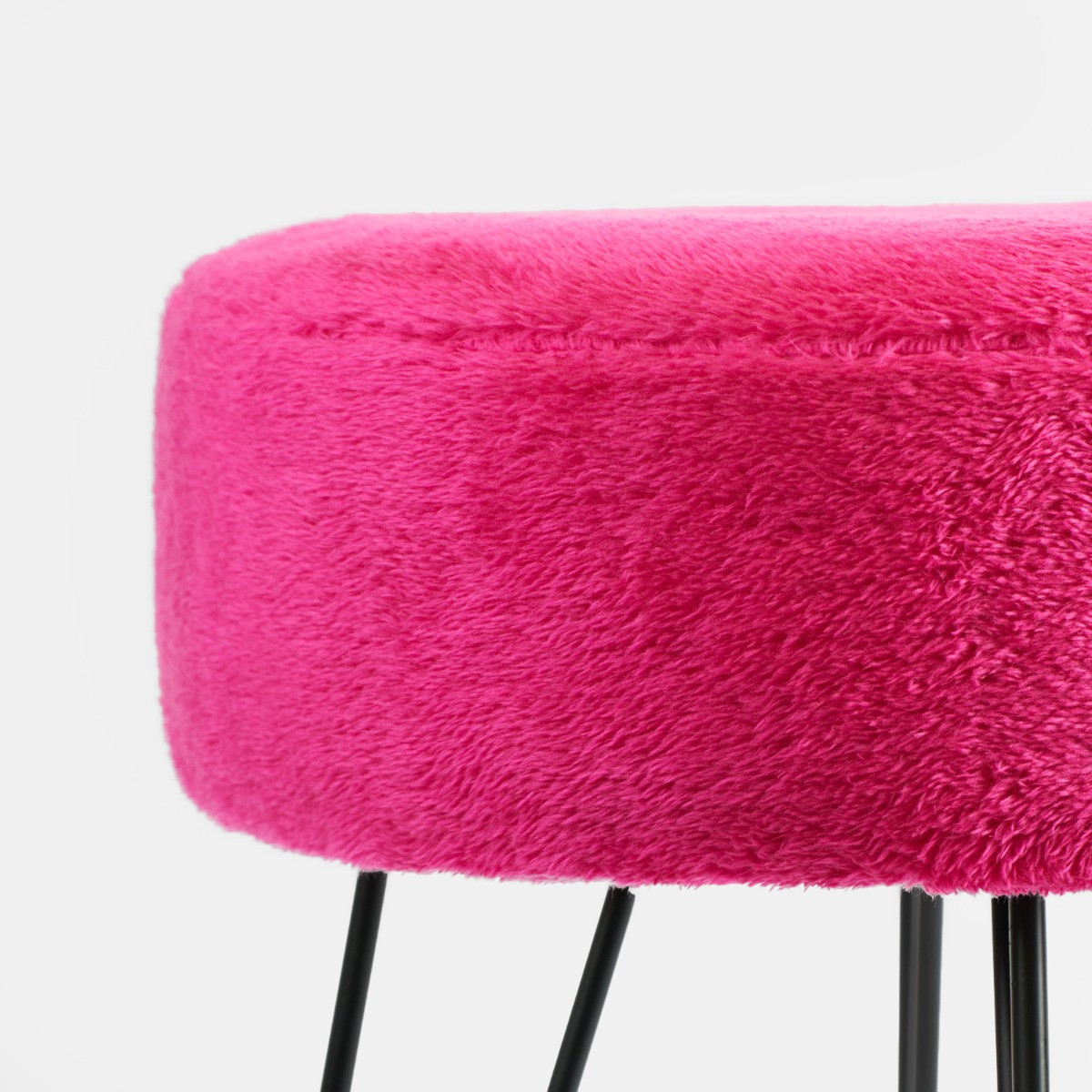 OHS Teddy Fleece Hairpin Stool - Fuchsia>