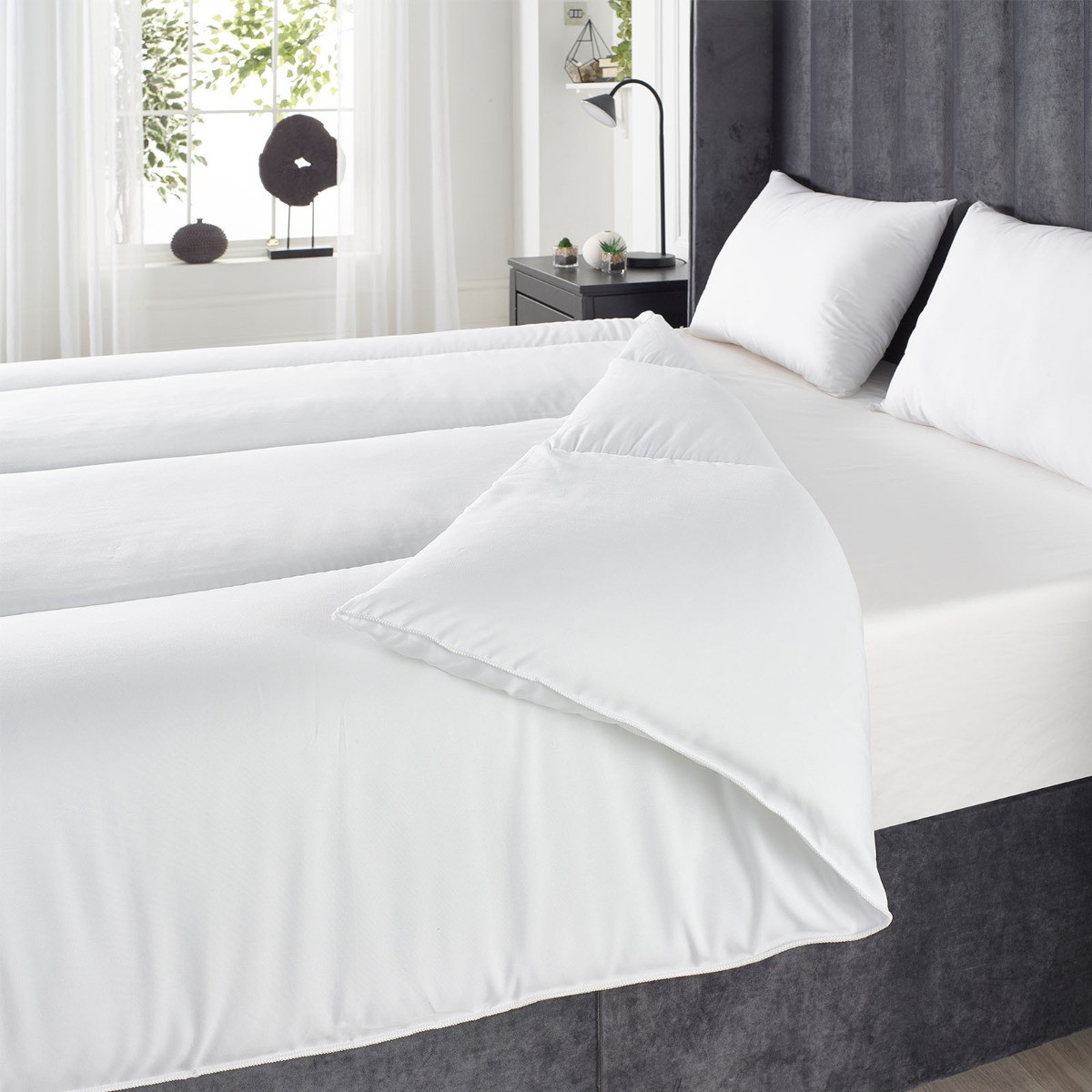 OHS Soft Like Down 15 Tog Duvet - White>