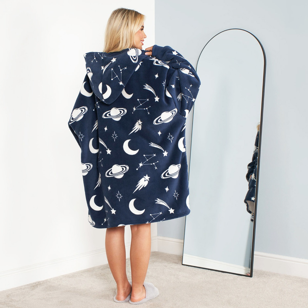 OHS Space Moon Star Print Hoodie Blanket, Adults - Navy>