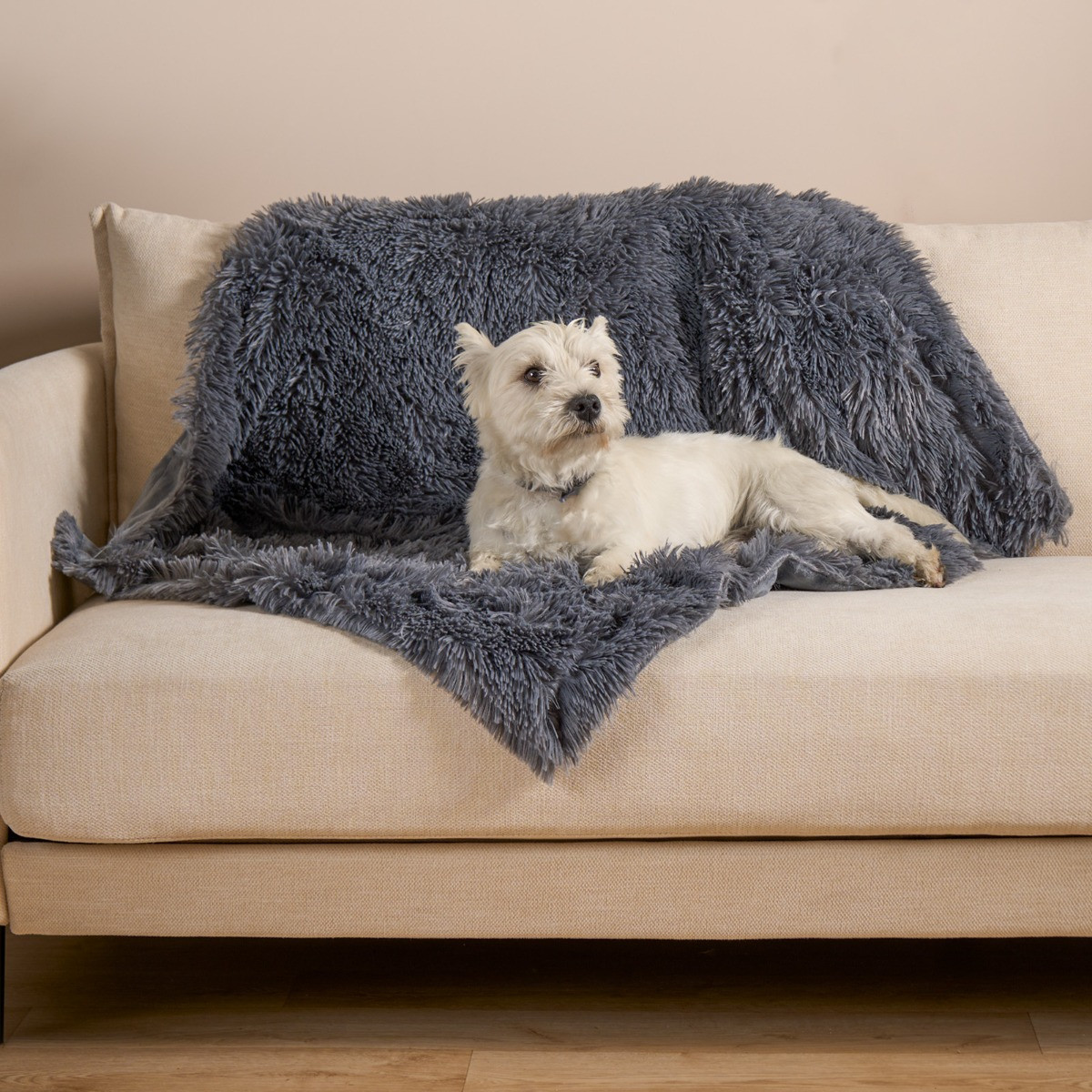 OHS Pet Calming Fluffy Throw, 105 x 90cm - Charcoal >