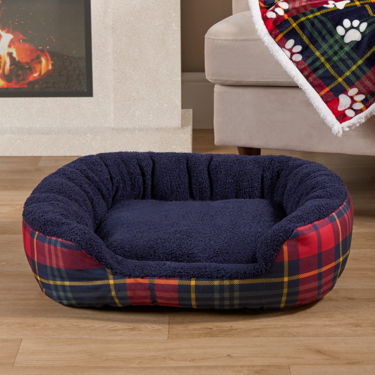 OHS Oxford Check Printed Pet Bed - Navy/Red>