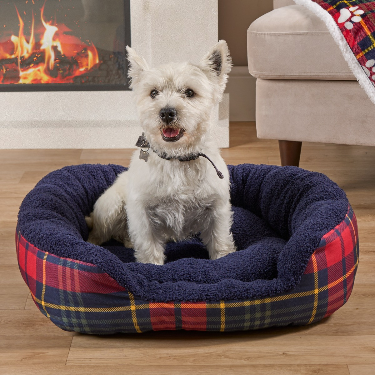 OHS Oxford Check Printed Pet Bed - Navy/Red>