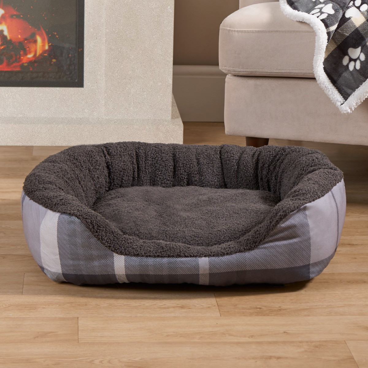 OHS Winsford Check Printed Pet Bed - Grey>