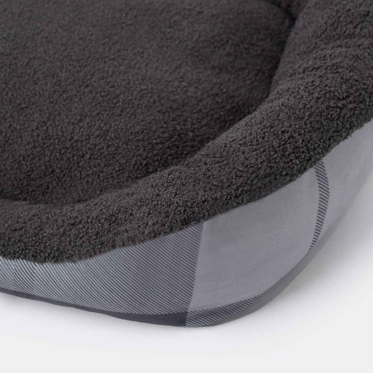 OHS Winsford Check Printed Pet Bed - Grey>