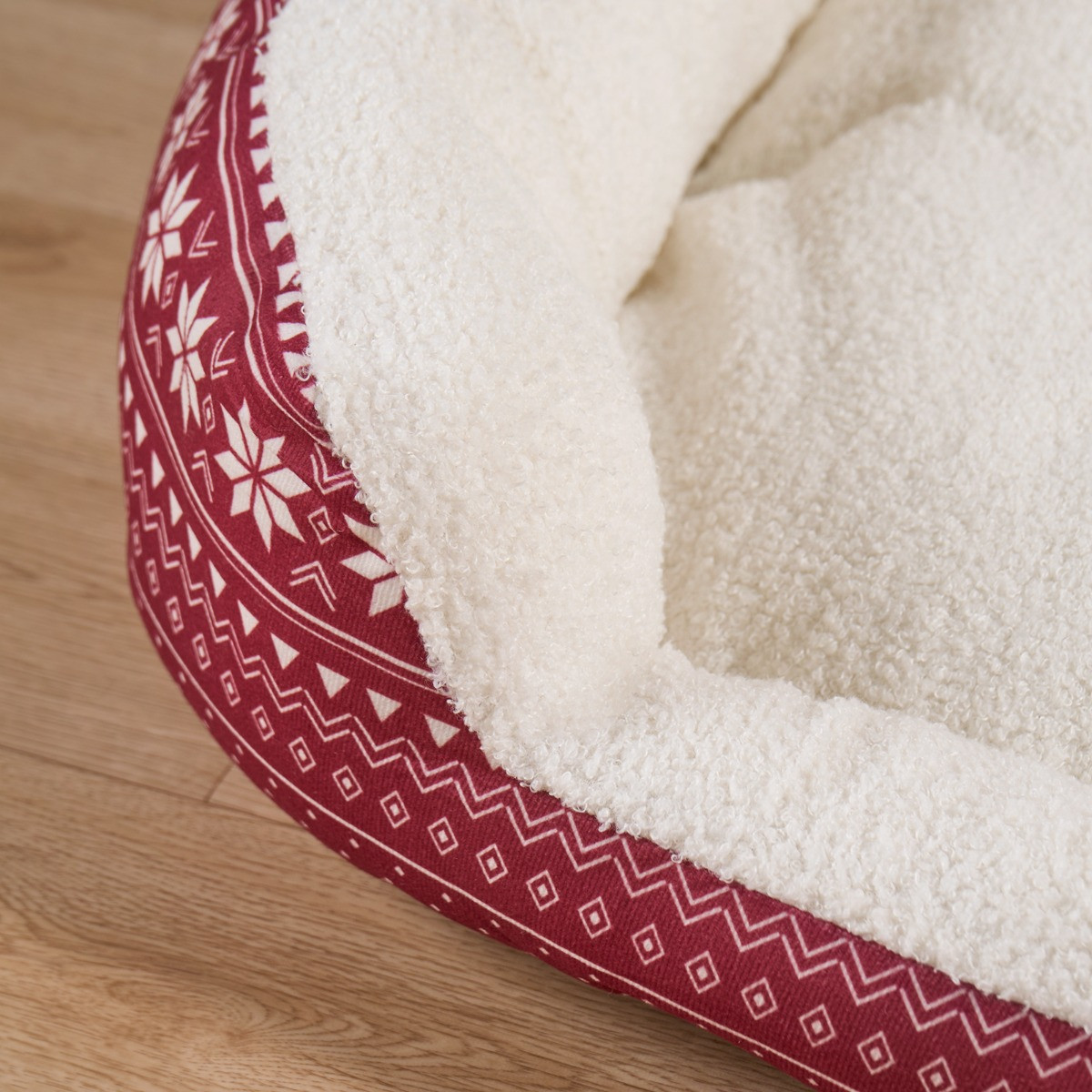 OHS Nordic Printed Pet Bed - Burgundy >