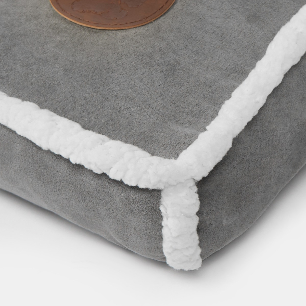 OHS Rectangular Sherpa Bind Mat Pet Bed, Grey/White - Medium>