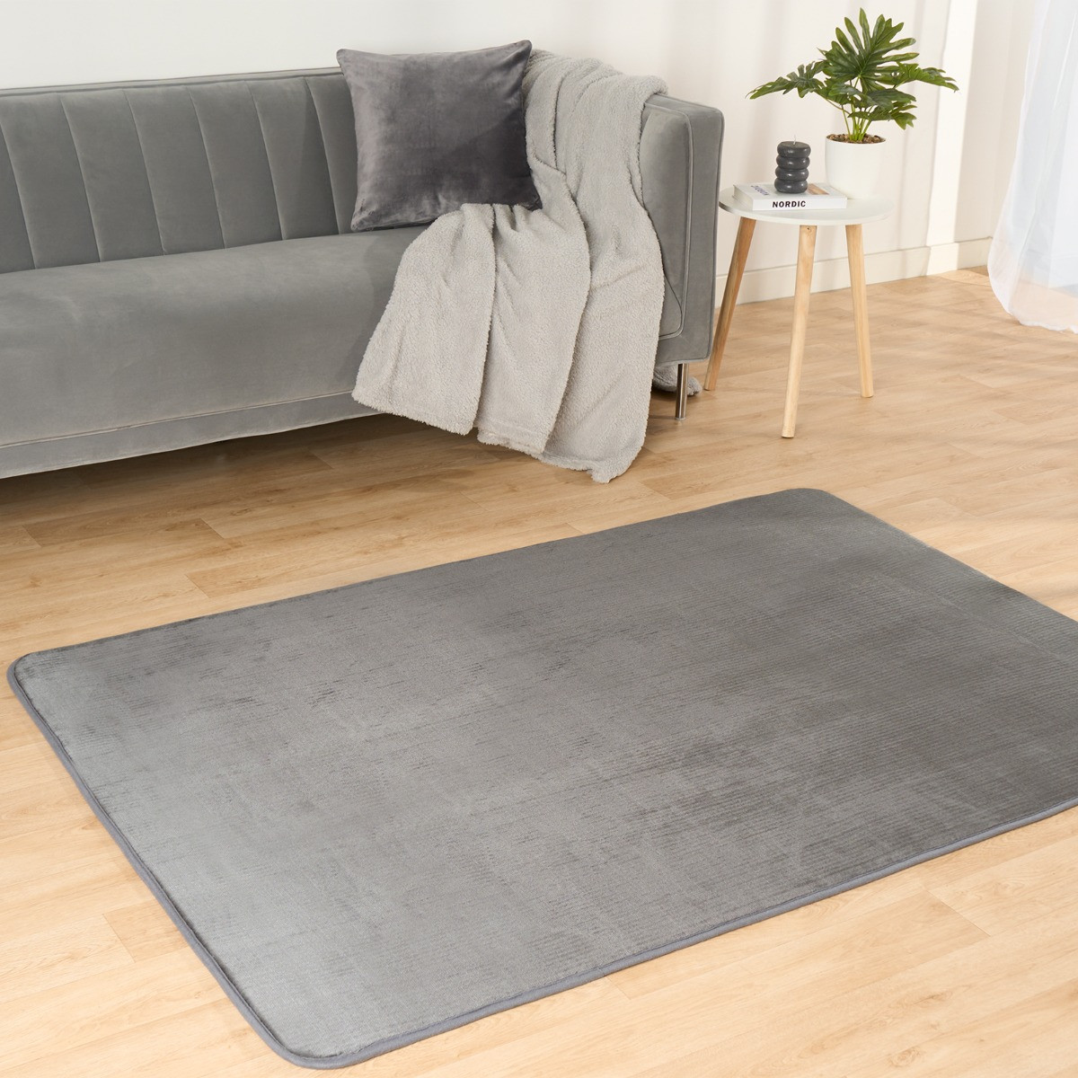 OHS Supersoft Plush Rug - Charcoal>