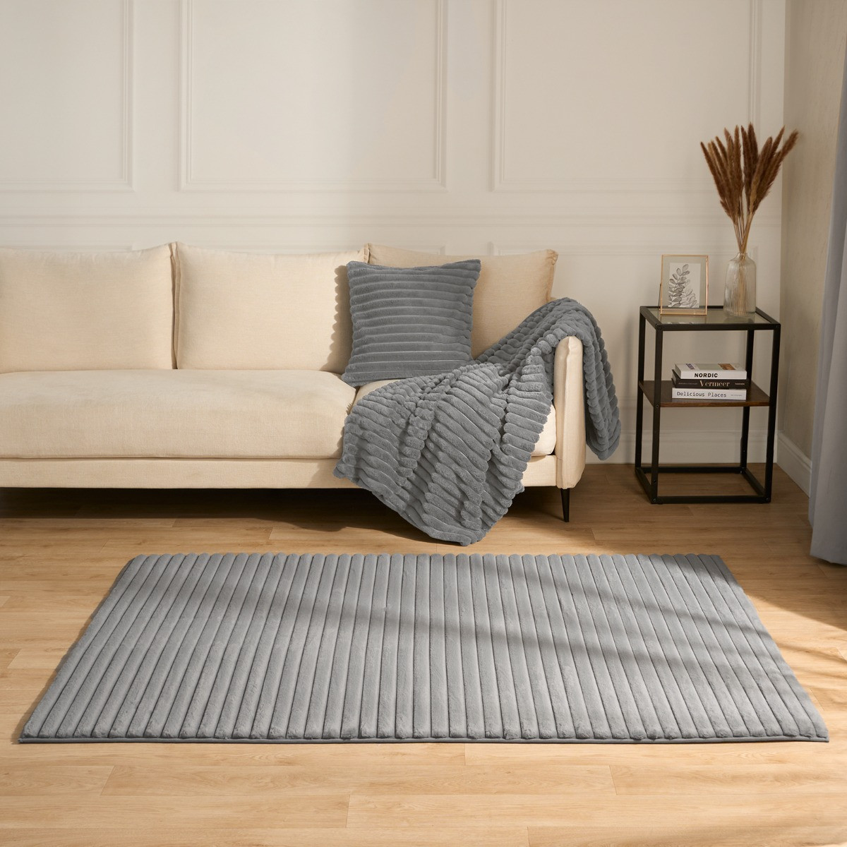 OHS Faux Fur Ribbed Rug - Grey>